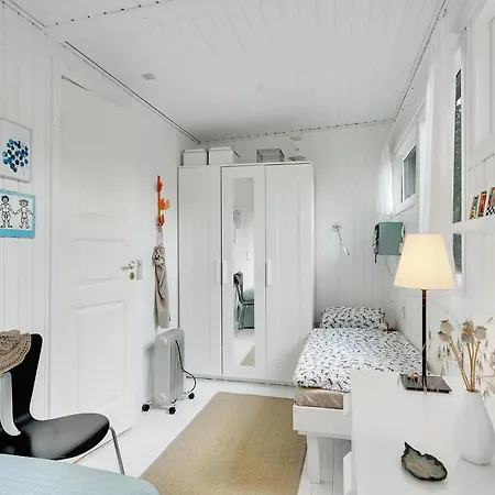 Peaceful And Cosy For 3 Guests Surrounded By Forest Near Fuglslev 펜션 에벨토프트