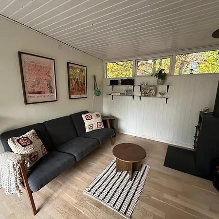 Peaceful And Cosy For 3 Guests Surrounded By Forest Near Fuglslev 펜션 *