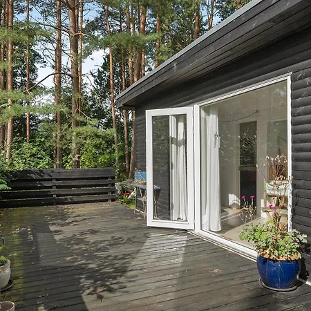 펜션 Peaceful And Cosy For 3 Guests Surrounded By Forest Near Fuglslev 에벨토프트