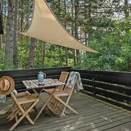 Peaceful And Cosy For 3 Guests Surrounded By Forest Near Fuglslev 펜션