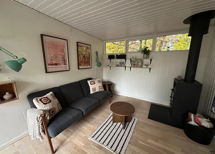 Peaceful And Cosy For 3 Guests Surrounded By Forest Near Fuglslev Dom wakacyjny *