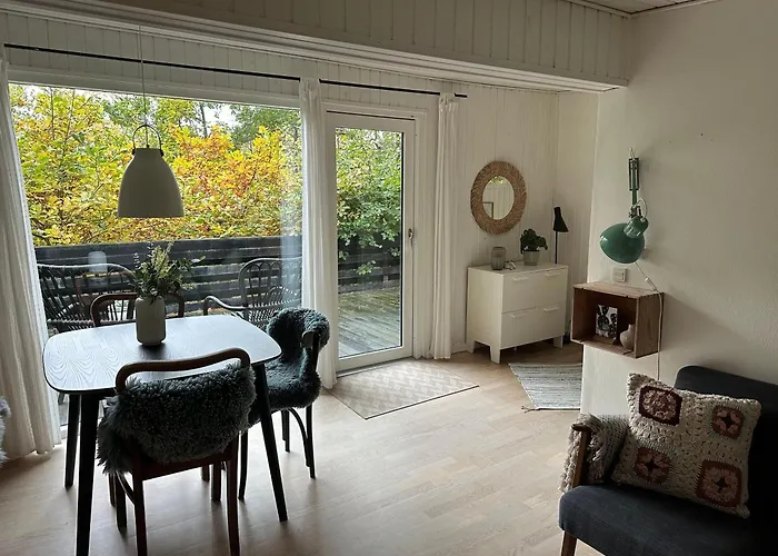 Peaceful And Cosy For 3 Guests Surrounded By Forest Near Fuglslev Dom wakacyjny